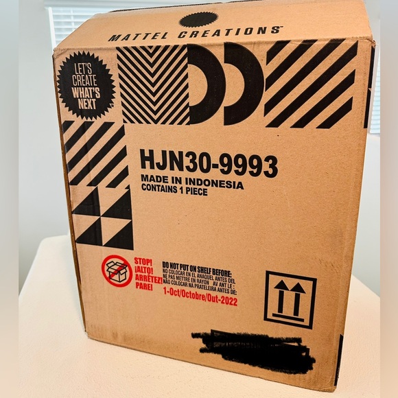 BNWT COLLECTOR ITEM “BEE” 🐝 BARBIE X RYDEN DOLL SOLD OUT NO MORE PRINTS! - Picture 8 of 8